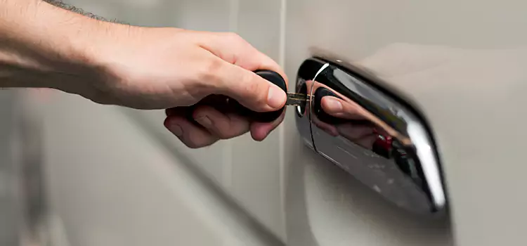 Why Choose Our Auto Locksmith Team in Roselle, IL?