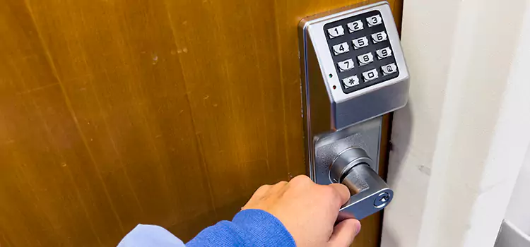 Why Choose Us for Your Keypad Lock Needs in Roselle, IL?
