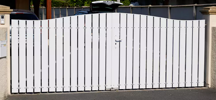 Why Choose Us for Residential Gate Repair in Roselle, IL?